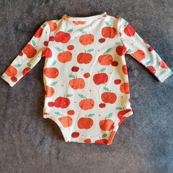 Angel Dear Apple Long Sleeve Onsie Size 0-3mo. NWT - Picture 6 of 8